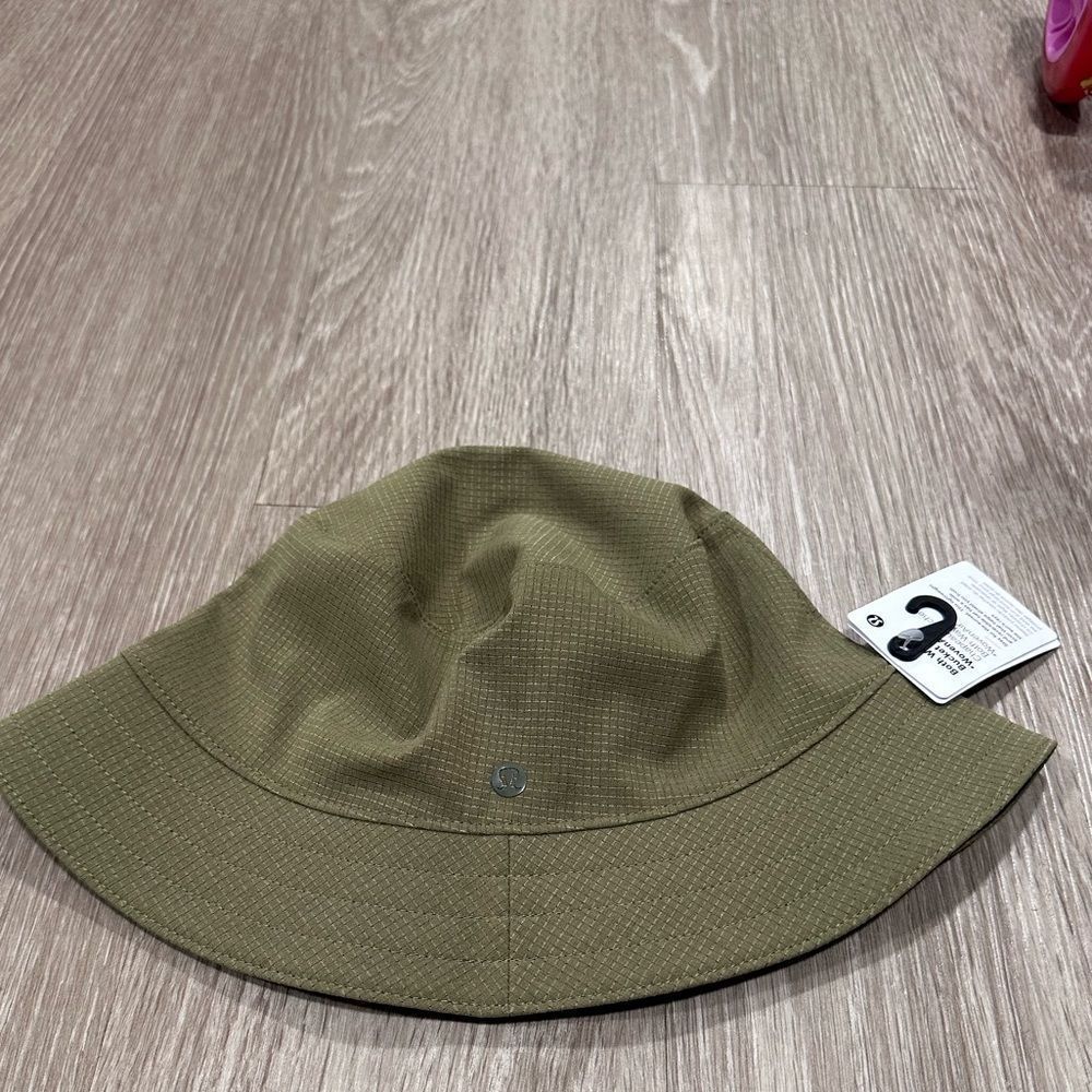 NWT Lululemon Both Ways Bucket Hat